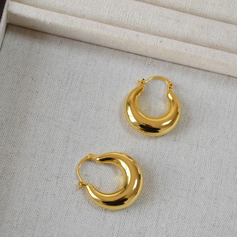 European & American Trendy Glossy Gold-Plated Brass Crescent Earrings