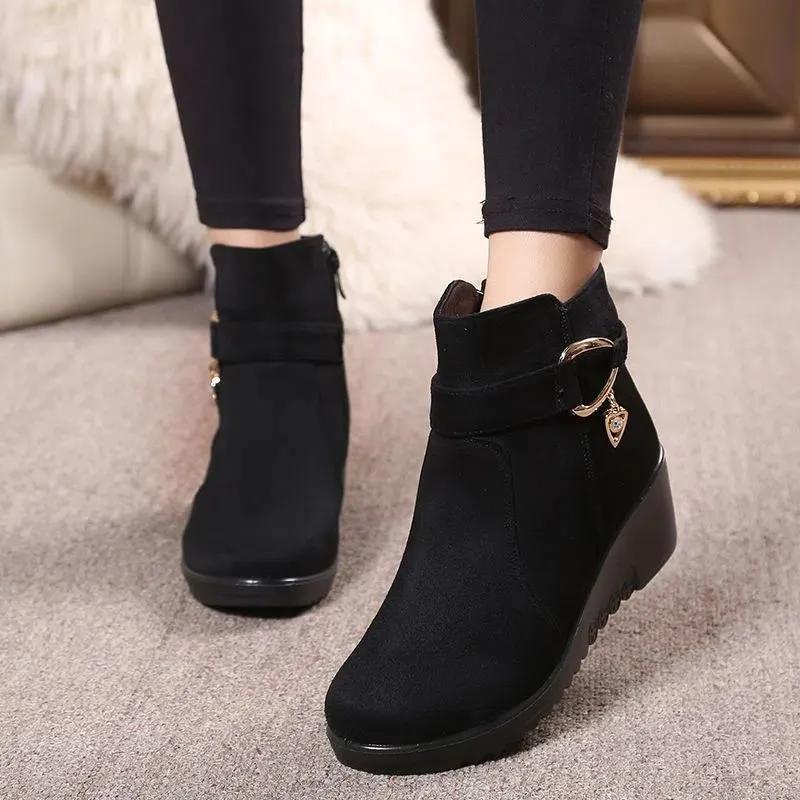 Women's Cotton Shoes, Winter Warmth, Non-slip Suede Short Boots, Wedge-heeled Soft-soled Plus Velvet Old Beijing Cloth Boots