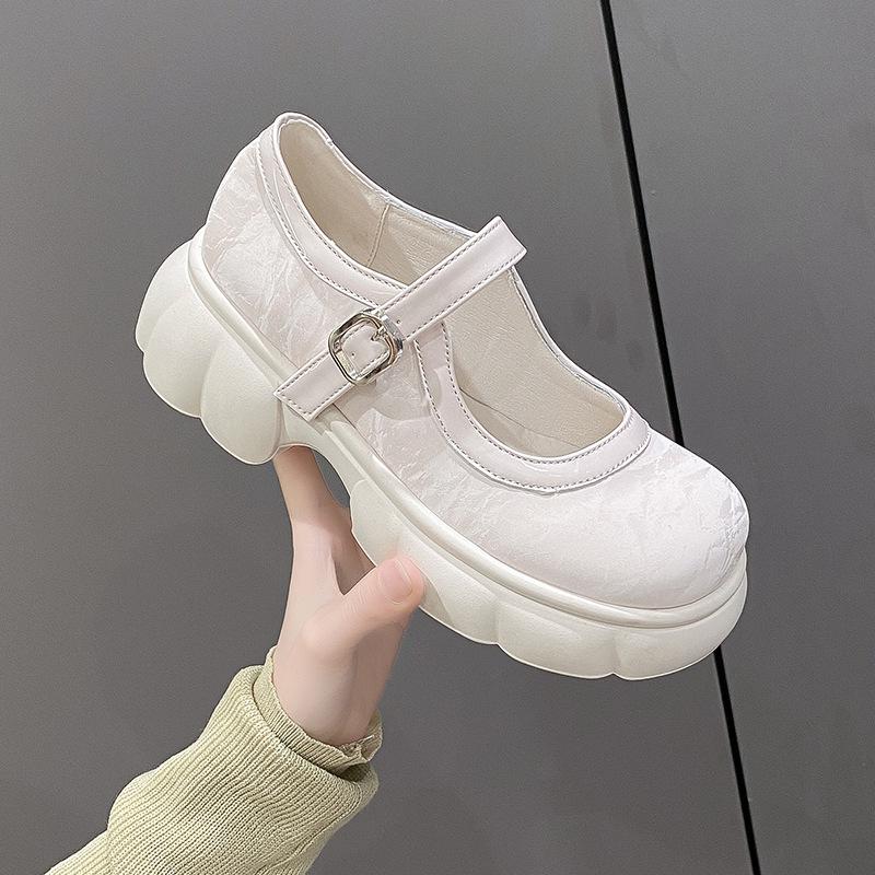

Mary Jane small leather shoes women s shallow mouth French style 2024 new summer one-word buckle thick heel platform single shoes 35