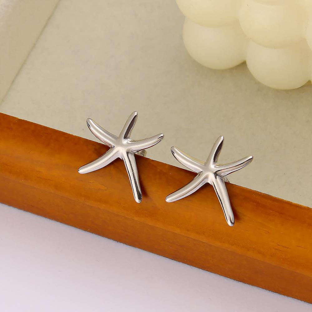 2025 Starfish Earrings: European & American Ocean Style, Stainless Steel with 18K Gold Plating, Premium Star Studs.