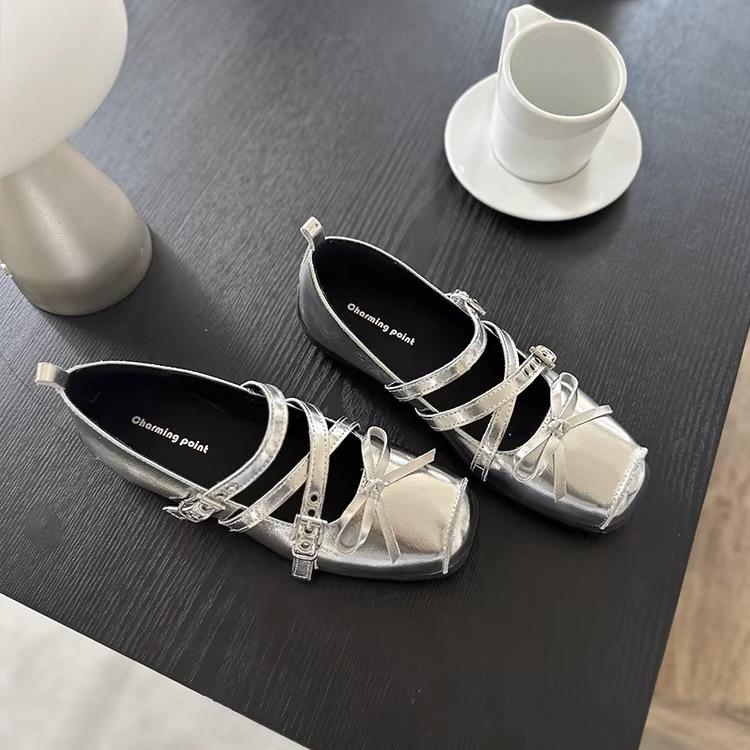 Fashion Hot Selling Spring 2025 Bowknot Flat Ballet Flats Women Casual Vintage Low Cut Rivet Embellished Flat Shoes Comfortable Slip-On