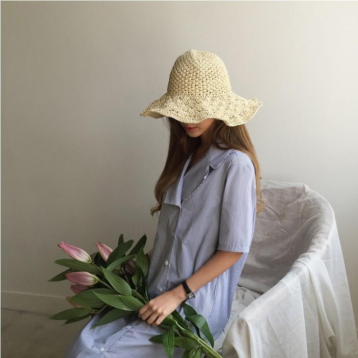 Women's Summer Handmade Crochet Straw Hat with Floral Pattern, Wide Brim Sun Hat, Hollowed-out, Foldable, Sun Protection Beach Fisherman Hat
