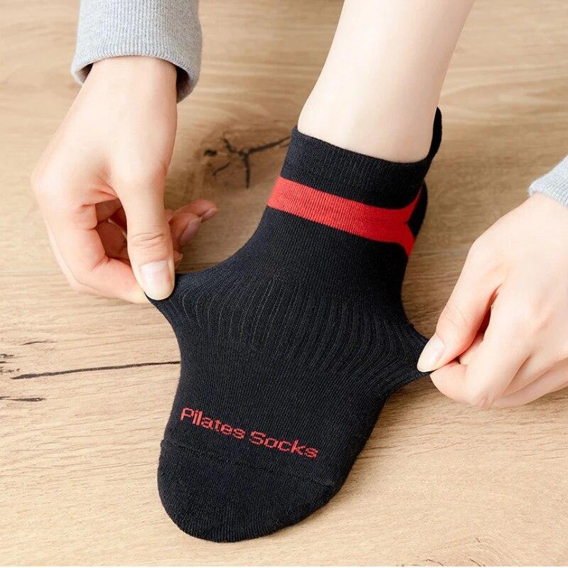 Baumwolle Atmungsaktive Anti-rutsch Frauen Yoga Socken Pilates Socken Sport Fitness Gym Ballett Tanz Socken Terry Socken