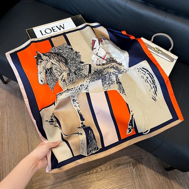 New silk scarf women's fashion versatile high-end small square scarf Korean version neck protection scarf spring and autumn retro scarf binding bag