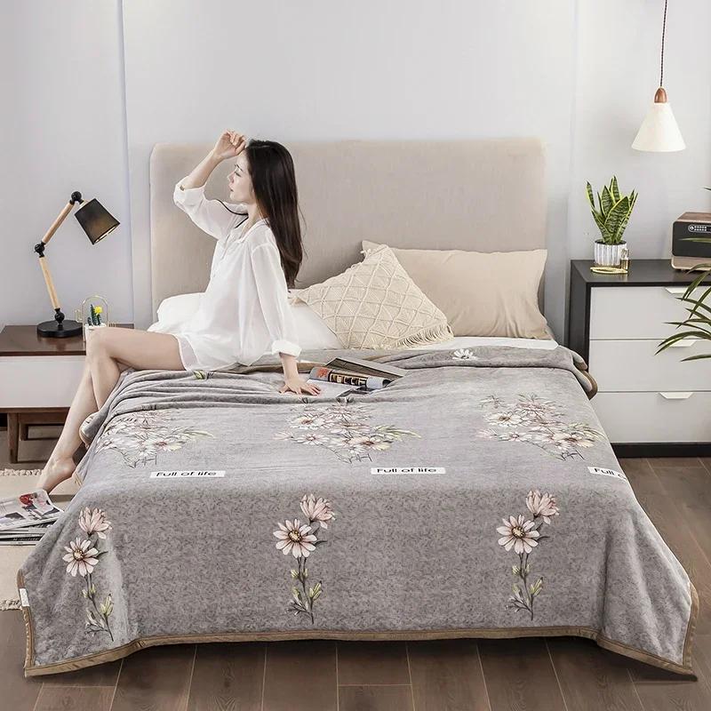 Rose Floral Throw Blanket Soft Cozy Flower Blankets, Fluffy Fuzzy Rosebuds Print Blankets for Girls Women Gifts Sofa Couch Decor