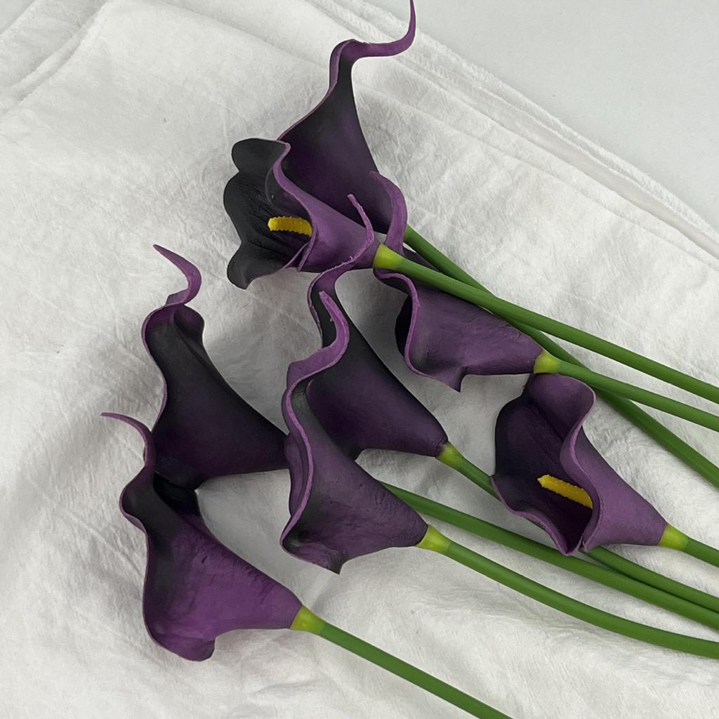 Mini PU Calla Lily Artificial Bouquet for Weddings, Home Decor, Photography, and Landscaping.