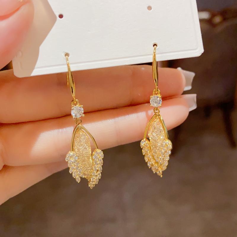 Fashionable, Light Luxury, High-end Zircon Wheat Ear Long Ear Hooks for Women, Exquisite and Versatile Earrings