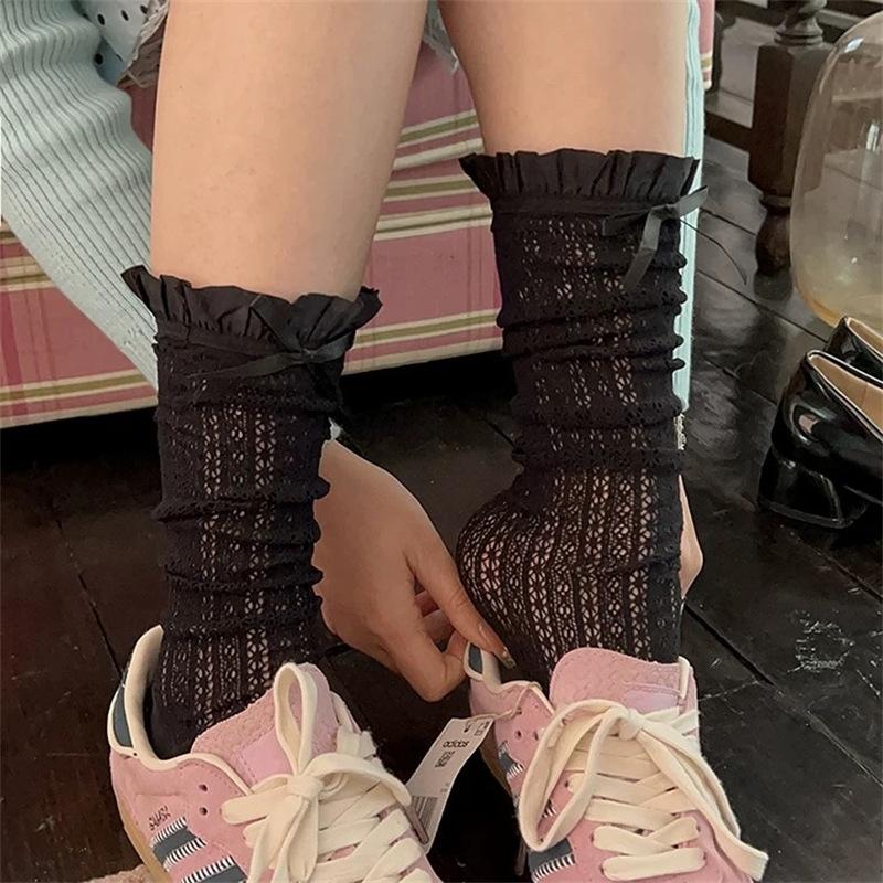 Ladies Summer Thin Bow Lace Edge Ballet Wind Mid Tube Pile Socks