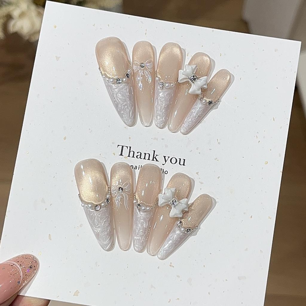 The Daughter White Moonlight Ins Pure Desire Wind Flashes Cat Eyes Bow Broken Diamond Pearl Pattern Wear Armor