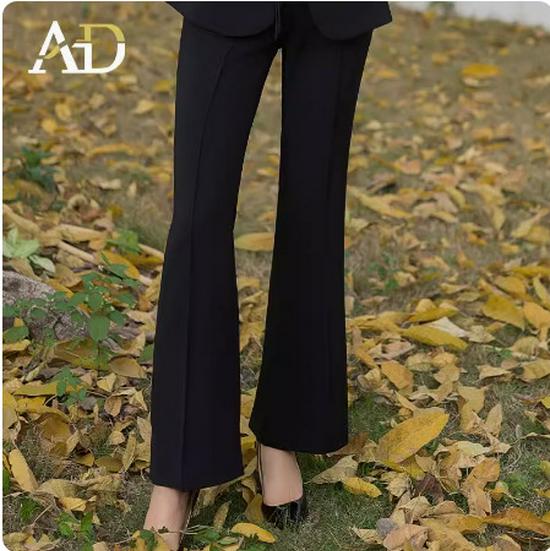 

Женский костюм-блейзер в новом китайском стиле: Ацетат высокого класса с кисточками-пуговицами-лягушками и брюками широкого кроя Extra Extra Large