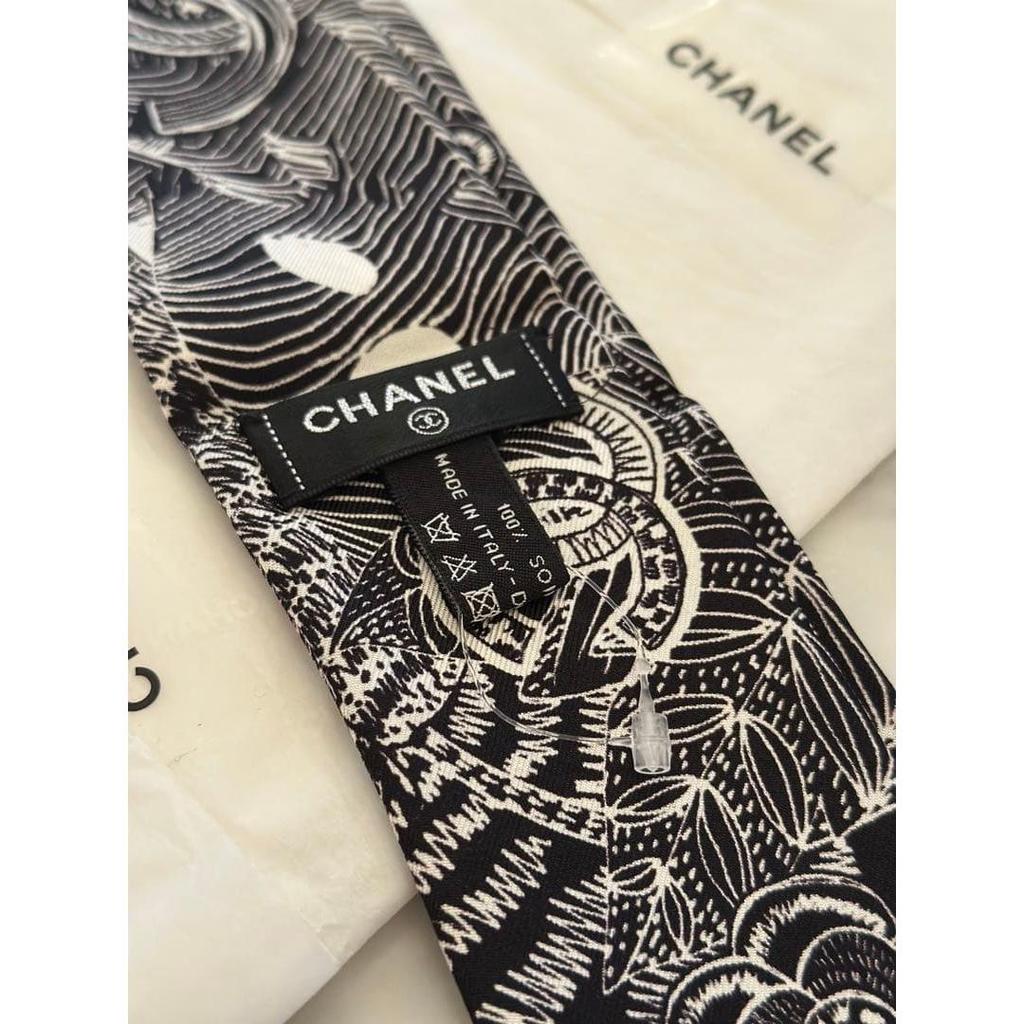 Used CHANEL hairband, brand new, unused