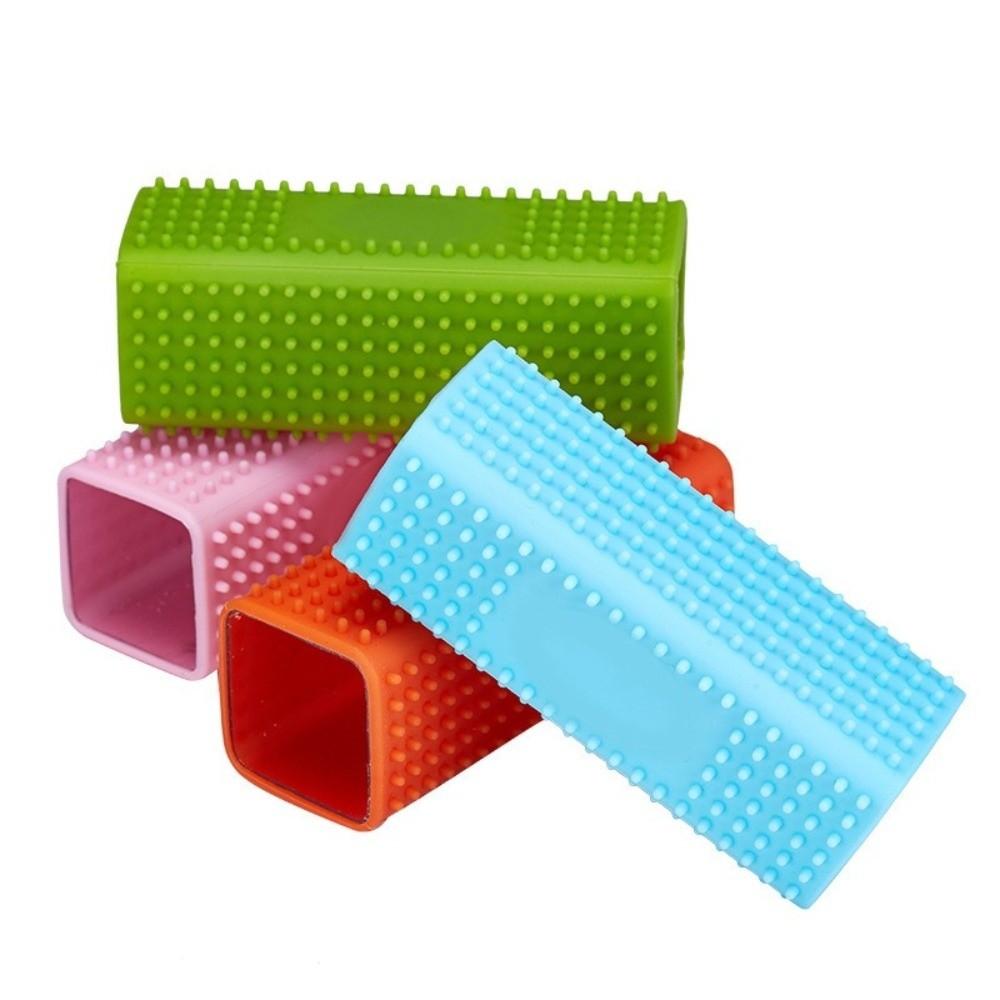 Hollow Dog Hair Remover Silicone Pet Cleaning Comb New Pet Hair Removal Brush