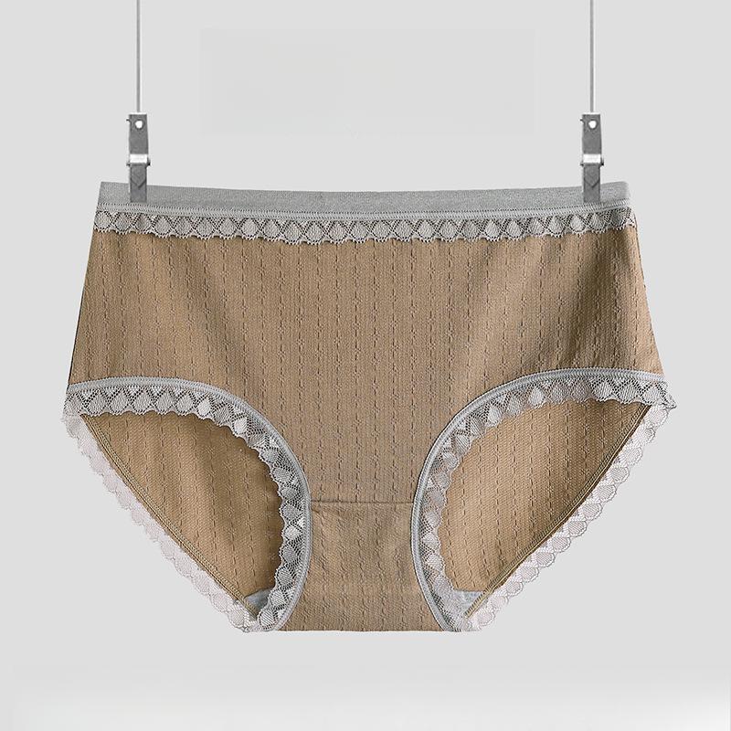 Western Style Panties Made of Pure Cotton Breathable Mid Waist Antibacterial and Traceless Triangular Women’s Panties