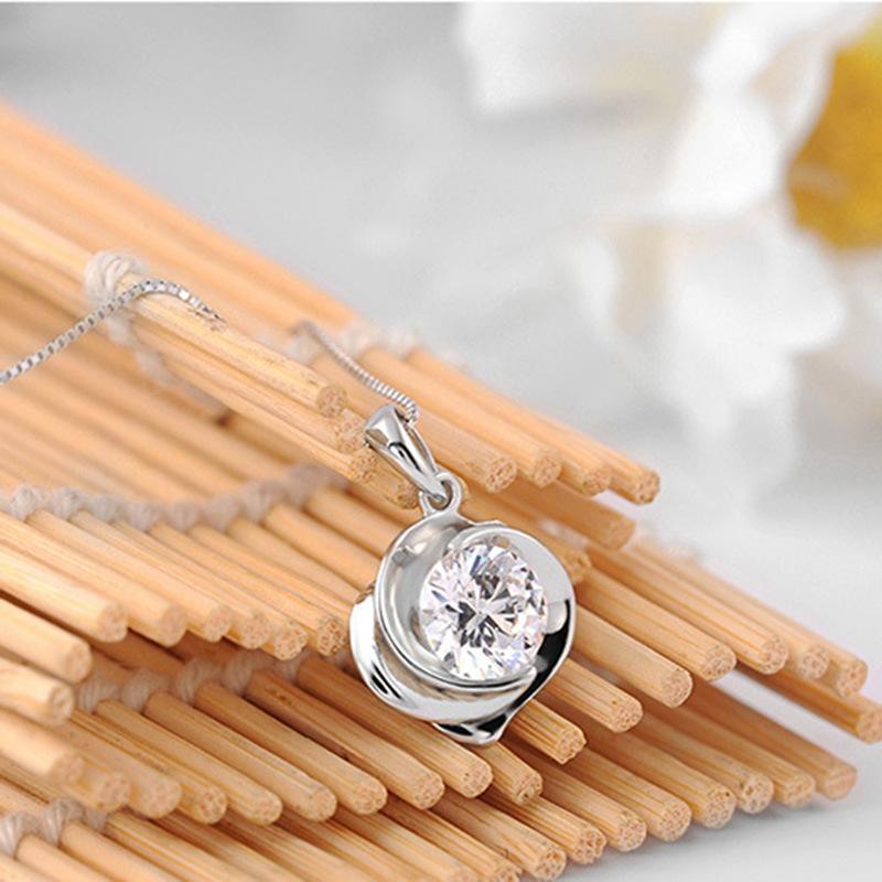 Women's Silver-plated Ear Jewelry New Retro Rose Pendant Korean Version Women's Necklace Pendant