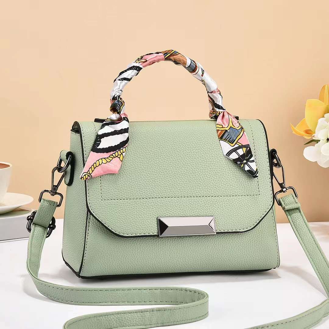 

Новая простая элегантная модная сумка-мессенджер с усовершенствованной текстурой, сумка через плечо, шелковый шарф, маленькая квадратная сумка