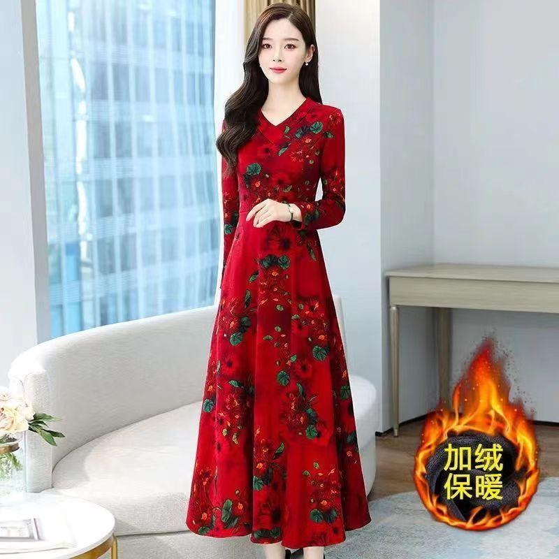 Imitation super autumn and winter velvet thickened large size fat MM dress, thin foreign style medium and long bottom skirt