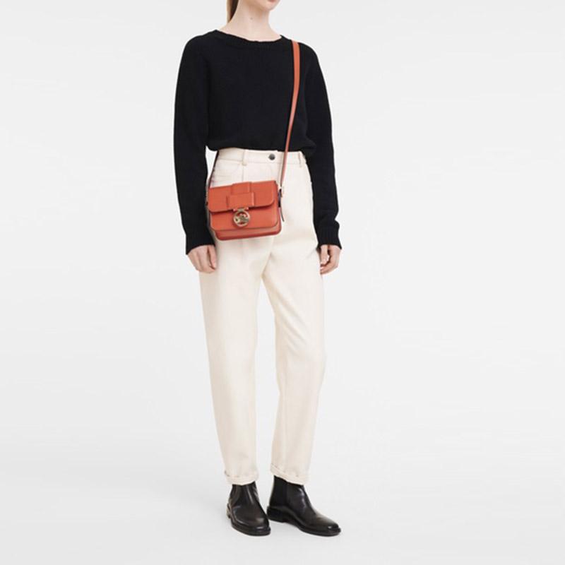 Longchamp Box-Trot 18 Unifarbene Magnetverschluss-Klappe Verstellbarer Schultergurt Kleine quadratische Kalbsleder Umhängetasche Damen Taschen 10174HAU017