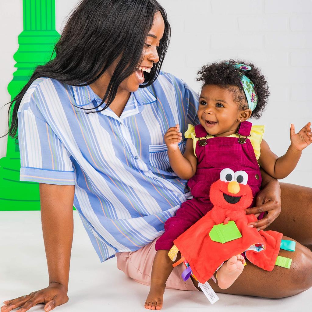 Sesame Street Elmo Blankie by (12149) Kids