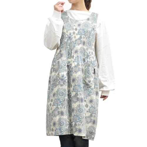 Isabelle Apron Dress, Long, Easy-to-Put-On Floral Print, Pleated, with Pockets, Simple Design, Quick Drying, Wrinkle Resistant, Micro Peach, Stylish,