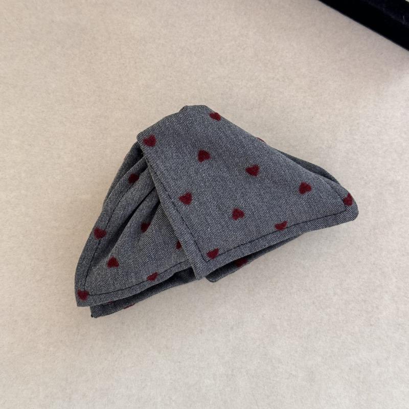 Love Fabric Triangular Hair Clip Large-sized Shark-shaped Hair Clip for Braiding At The Back of The Head