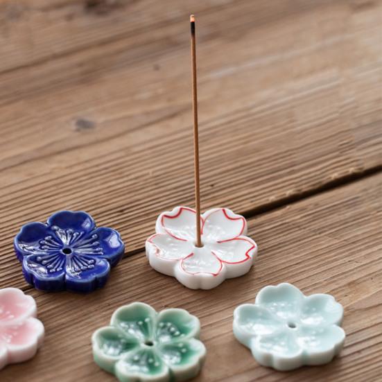 Realistic Aromatherapy Censer Ceramic Elegant Polished Flower Incense Holder for Gifts