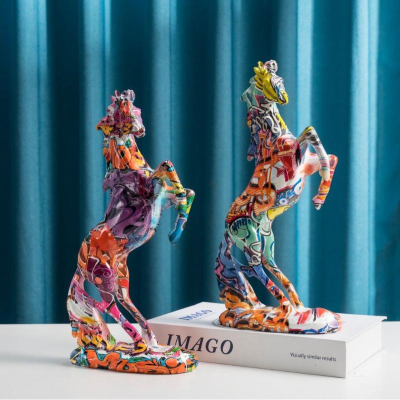Resin Graffiti Horse Statues Animal Model Figure Modern Art Handicrafts Chinese Fengshui Figurines for Interior Home Decoration