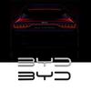 1 ks 3D kovové logo odznak s písmeny pro auto BYD Dekorace zadního kufru Nálepka Stylingové Auto Doplňky