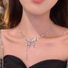 Elegancki Błyszczący Naszyjnik z Wisiorkiem Motylkiem Łańcuszek z Cyrkoniami dla Kobiet Błyszczący Łańcuszek Kryształowy Choker Naszyjnik Biżuteria Imprezowa