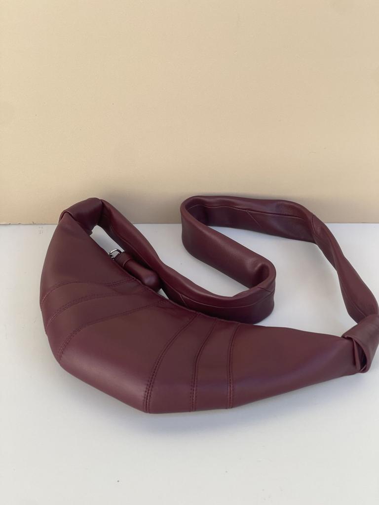 2025 New Versatile French Fashionable Croissant Niche Texture Dumpling Bag Crossbody Waist Sheepskin