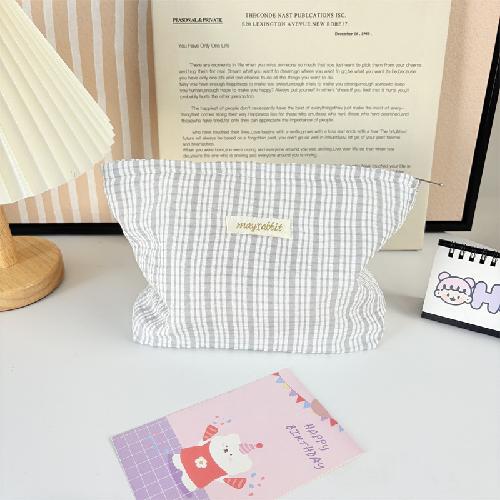 Portable Large Capacity Ruffled Striped Toiletry Bag, Travel Makeup Pouch for Women, Skincare Storage Liner & Cosmetic Organizer