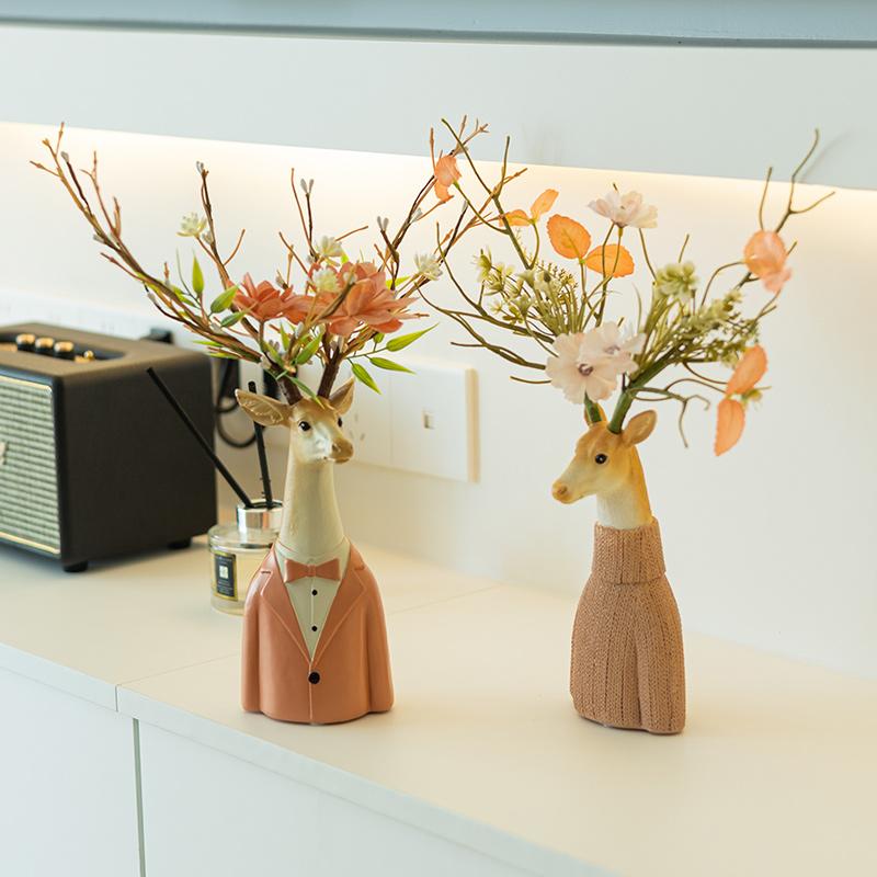 Resin Handicraft Cartoon Deer Flower Vase Floral Arrangement Accessories Artificial Animal Sculpture Home Decoration Accessories