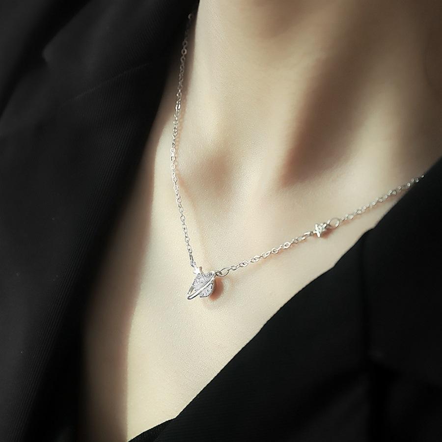 925 sterling silver planet necklace, simple temperament niche design neck chain ins light luxury collarbone chain