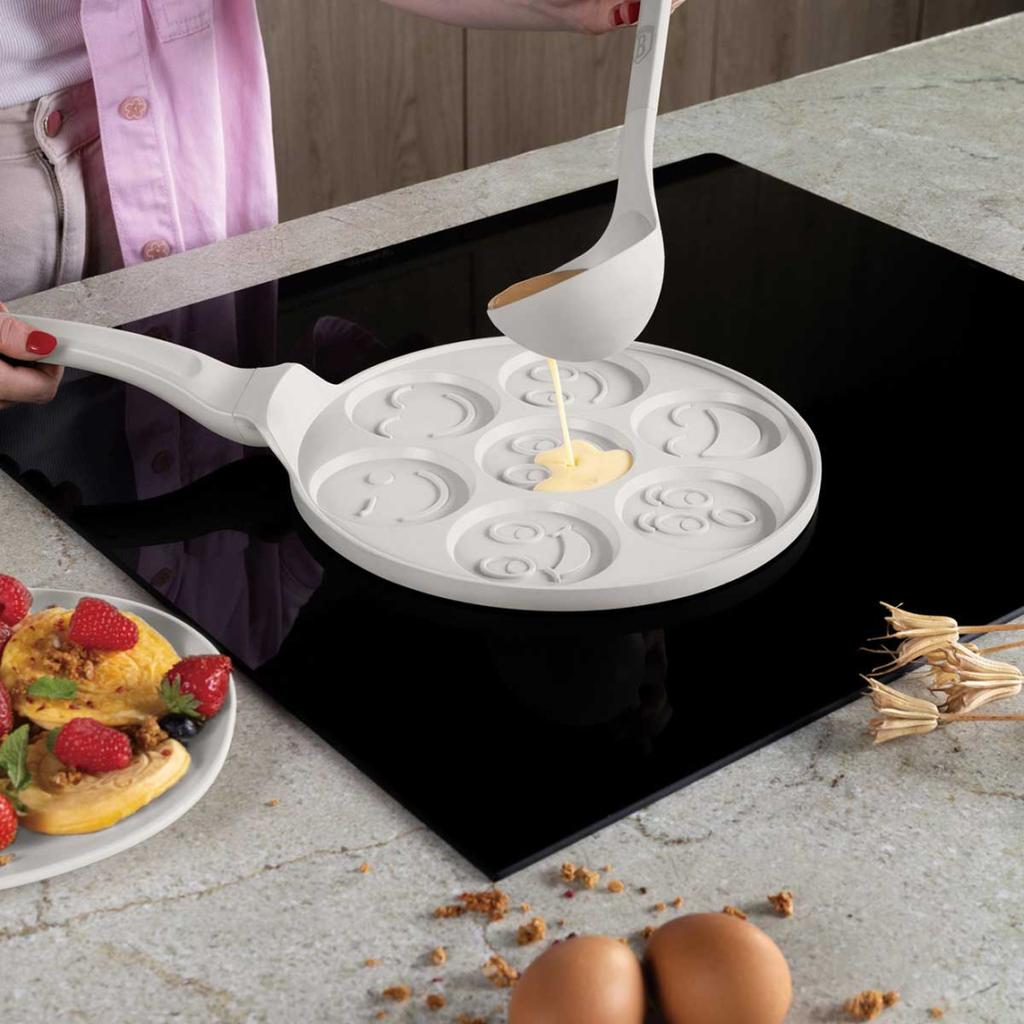 TITANIUM FRYING PAN 26cm FOR EMOJI PANCAKES BERLINGER HAUS BH-7792 SAHARA