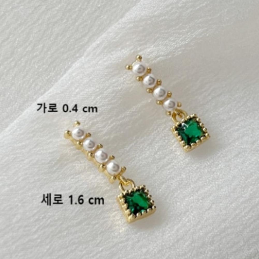 S925 Green Square Pearl Earrings – Haniel – From Korea