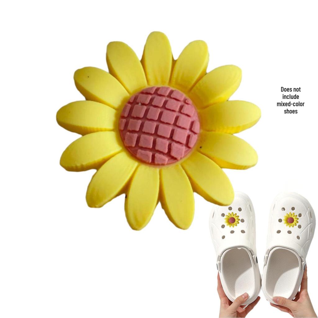 Daisy Cartoon PVC Shoe Buckle Accessories - Cute & Detachable Cross-Border Style for Hole Shoes