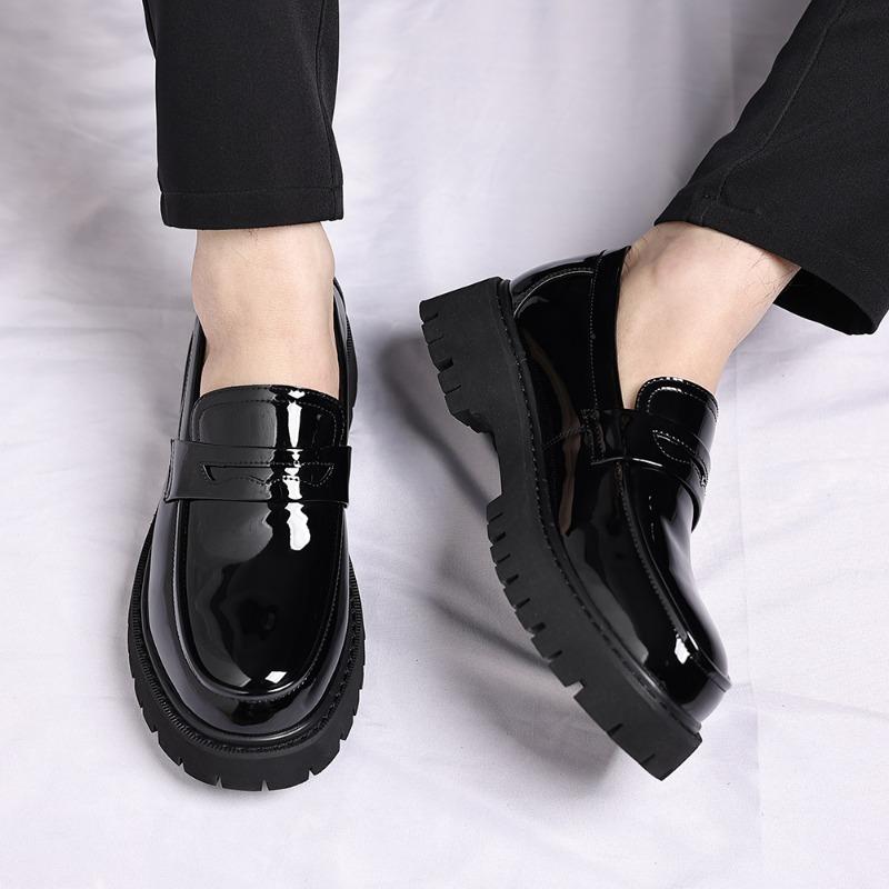 New Casual Men Thick Soled Loafers with Mirror Finish Simple Elegant Fashionable Business Oriented