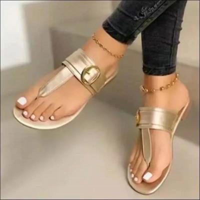 Moda 2024 Nowe Buty Damskie Gorąca Sprzedaż Klapki Damskie z Modną Metalową Dekoracją Klapki na Plaże Damskie Okrągły Czubek Płaskie Klapki