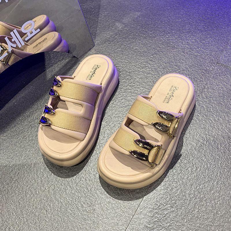 One word beach cool slippers women's summer wear fashion 2025 summer new casual versatile thick bottom heightening slippers