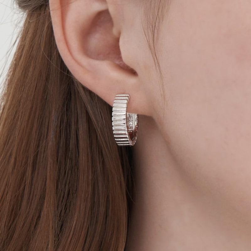 GEIGER Jewelry 925 Silver Volume Line One-Touch Ring Earrings GISVEE154