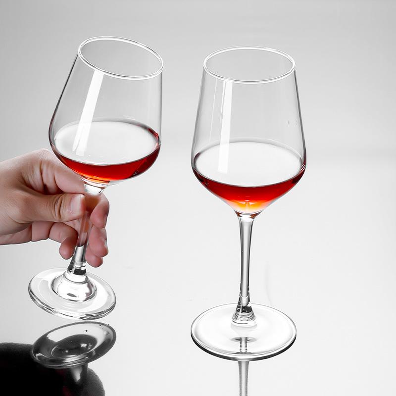 Coupes à vin épaisses sur pied pour banquets