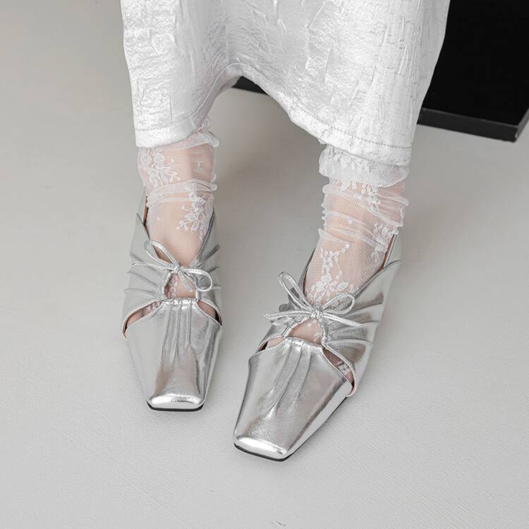 

Женские туфли Мэри Джейн из гофрированной перфорированной коровьей кожи, новинка начала осени, французский ретро-стиль, с бантом, полустельки, квадратный носок, плоская подошва 40