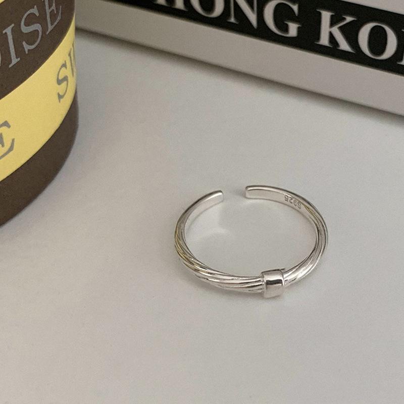 

Нишевое регулируемое трендовое кольцо на указательный палец 2024 - Сверхтонкая текстура, уникальный дизайн Adjustable Open Size