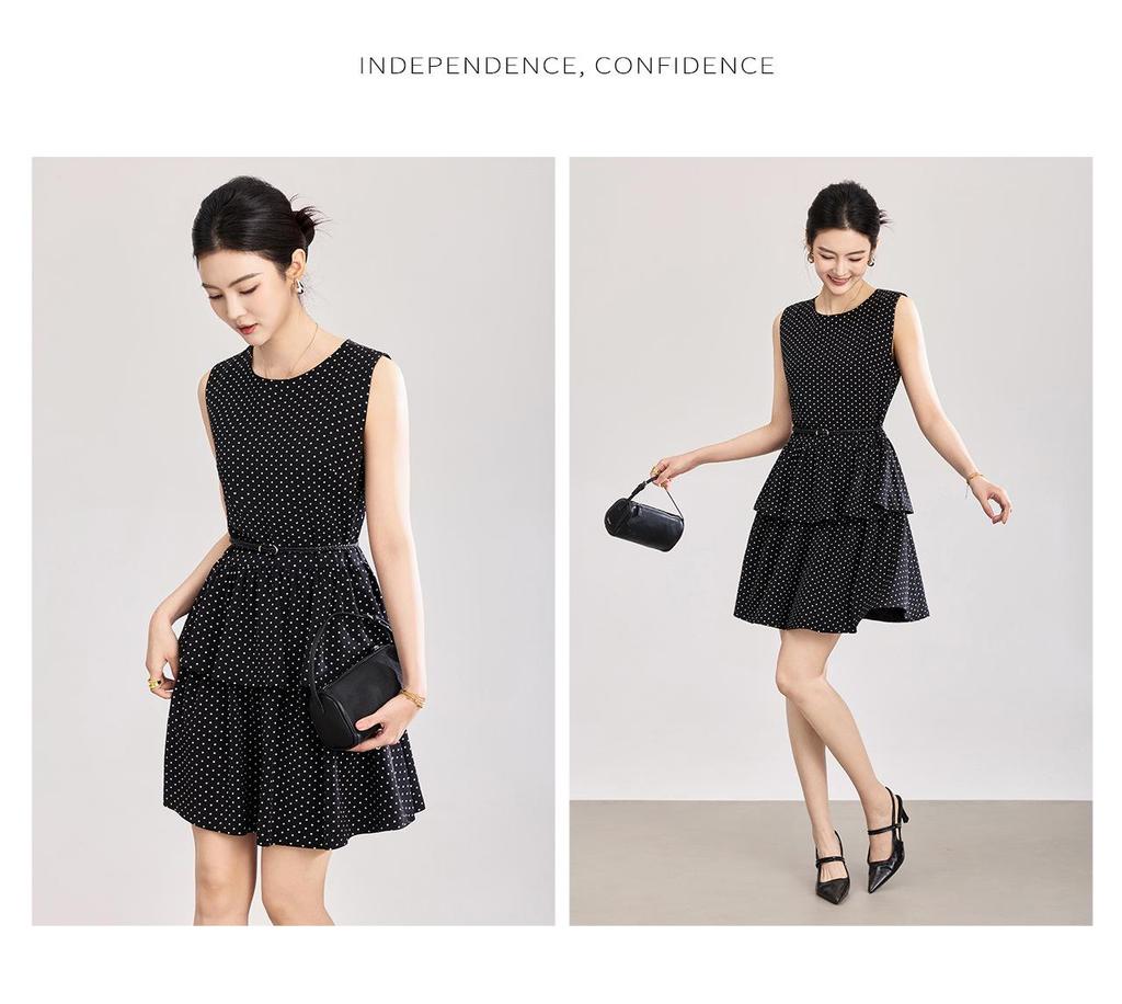 Gepunktetes Satin-Sommerkleid mit Rüschensaum und taillierter Taille für Damen