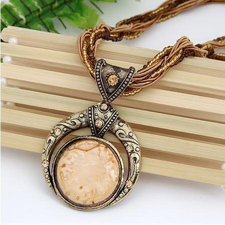 El Yapımı Dokuma Pirinç Boncuk Kolye Bohem Vintage Yuvarlak Değerli Taş Kolye Rahat Unisex Boyun Aksesuarları