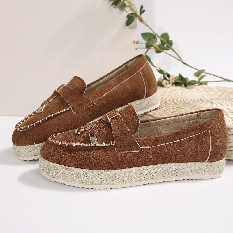 Fashion New Classic Brand Design Women's Loafer Fashion Tassel Suede Casual Flat Shoes Plus Size Shoes High Quality Women's Shoes