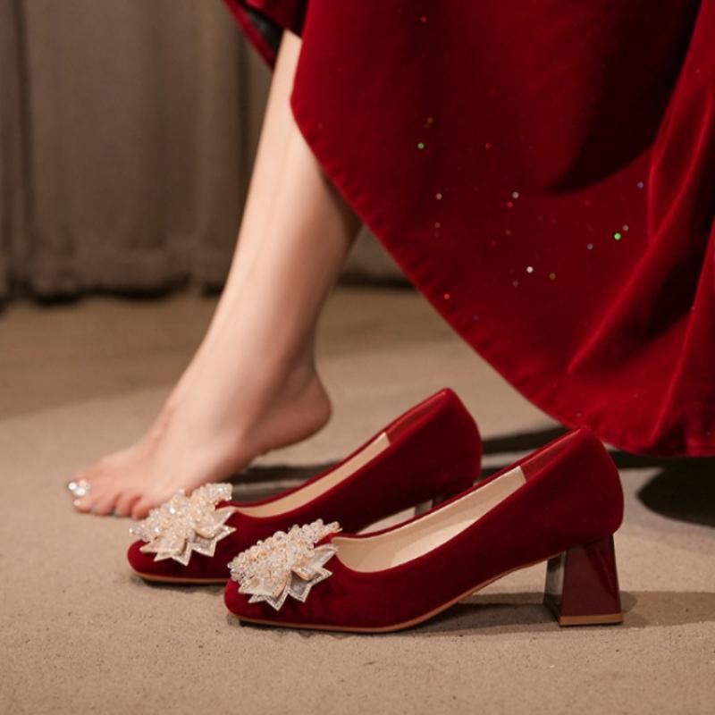 Wedding Shoes Chinese Suede Pointed Toe Single Shoes 2026 New Shallow Mouth High Heels