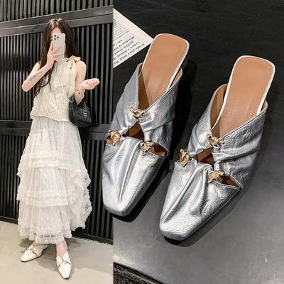 New Small Square Head Hollow Wrinkled Medium Thick Heel Bag Head Half Slippers Women's Flat Bottom Metal Buckle Casual Cool Slippers