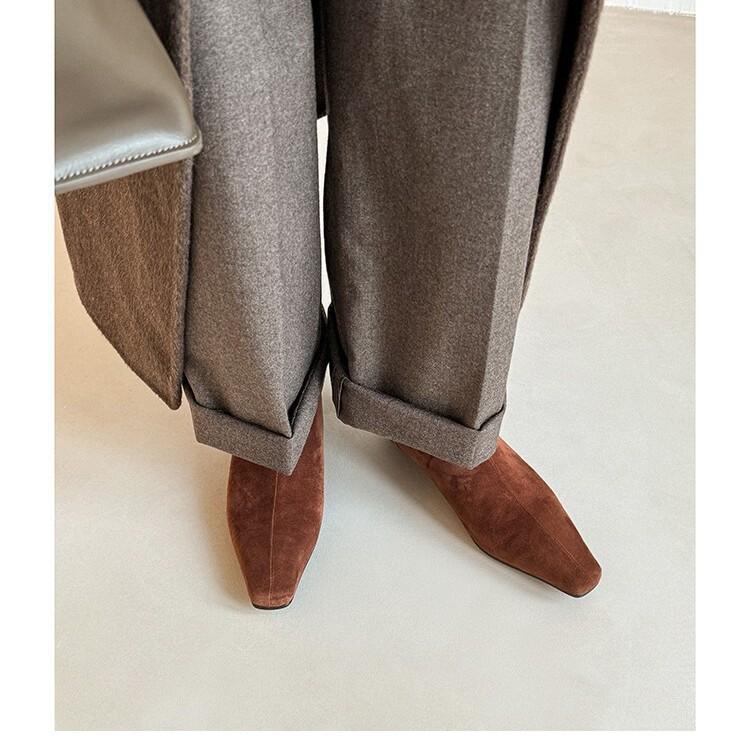 Versatile King~ Maillard Square Head Short Boots 2025 Autumn Inside and Outside Full Leather Rear Zipper Low Heel Martin Boots, Confidential