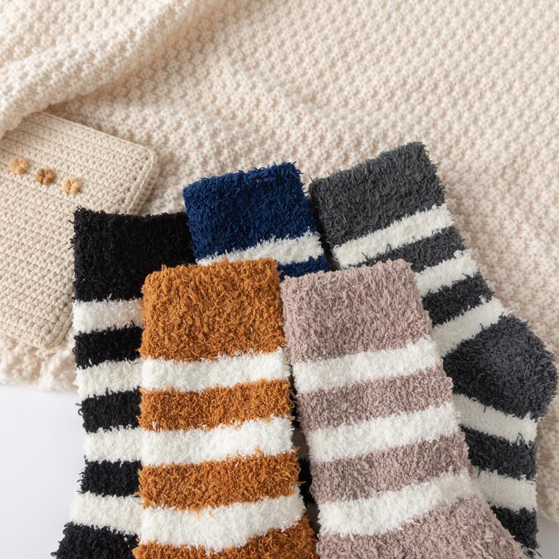1/5 Pairs Men Women Winter Coral Fleece Mid Tube Socks Fashionable Stripes Thick Plush Warm Comfortable Home Casual Floor Socks