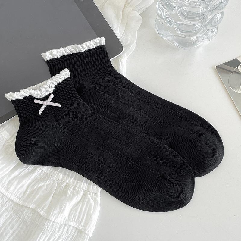 Ladies Spring and Summer with Small Fresh Bow Short Tube Cotton Socks